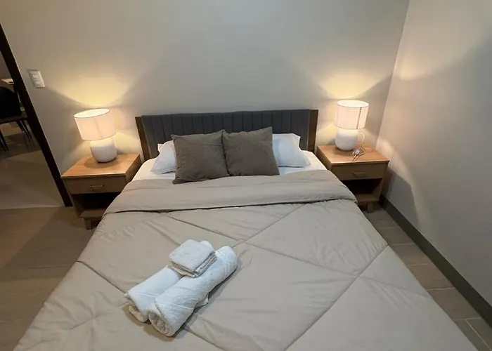 2br With Balcony Family & Friends Parksuites Bgc