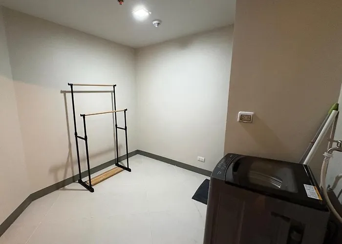 2br With Balcony Family & Friends Parksuites Bgc Apartment