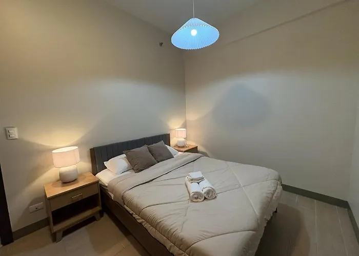 2br With Balcony Family & Friends Parksuites Bgc Apartment Manila